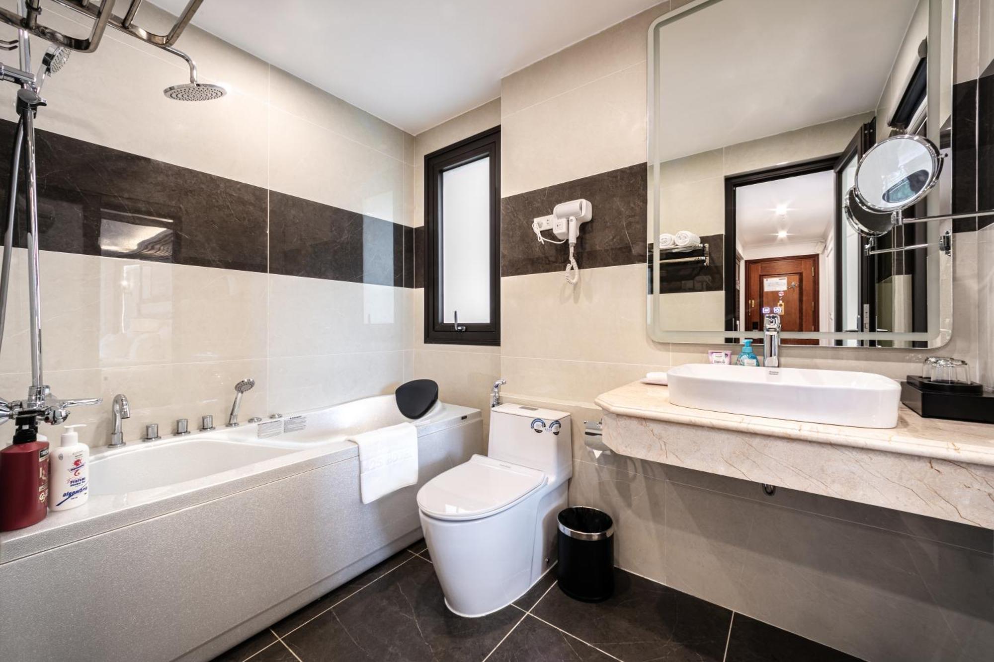 A25 Hotel - 16 Mieu Dam Hanoi Exterior photo